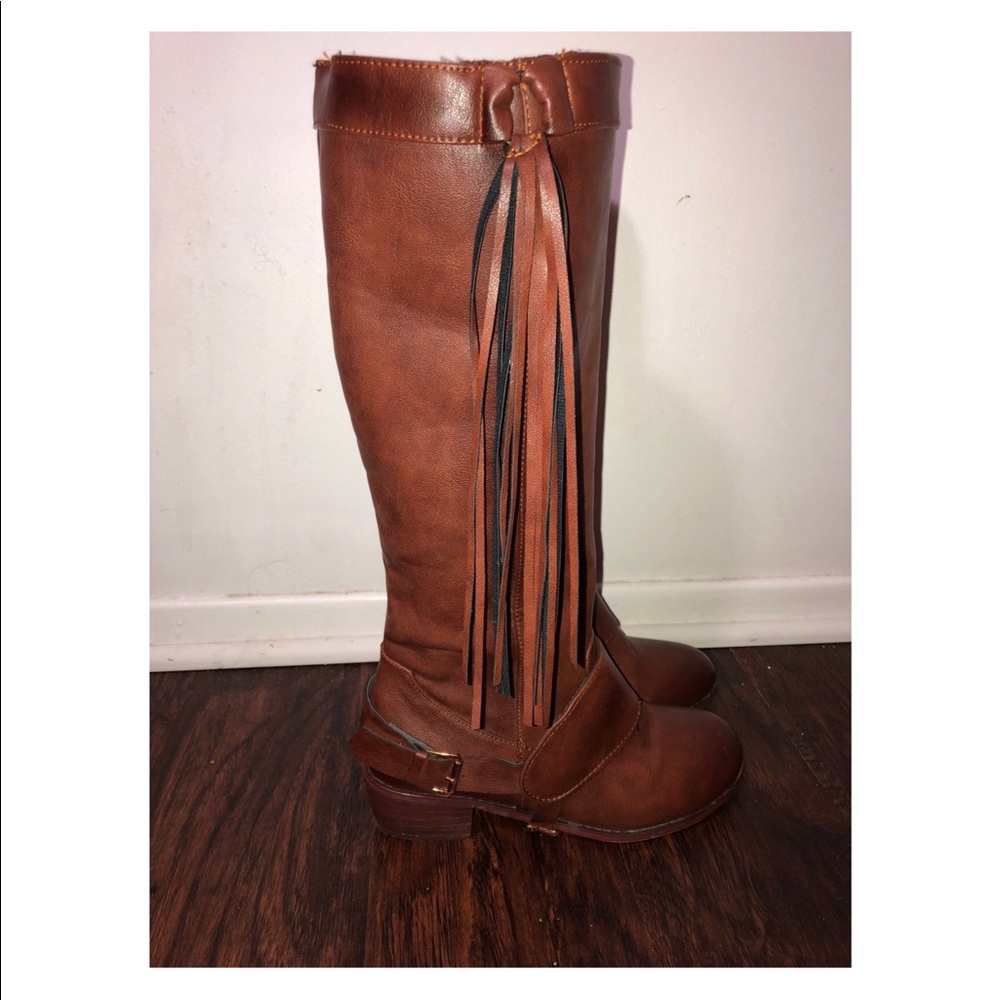 ROCKABILLY BOOTS WITH TASSLES AND STRAPS